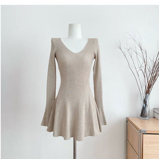 How to Remove Mold Spots and Musty Odor from Women’s Clothes